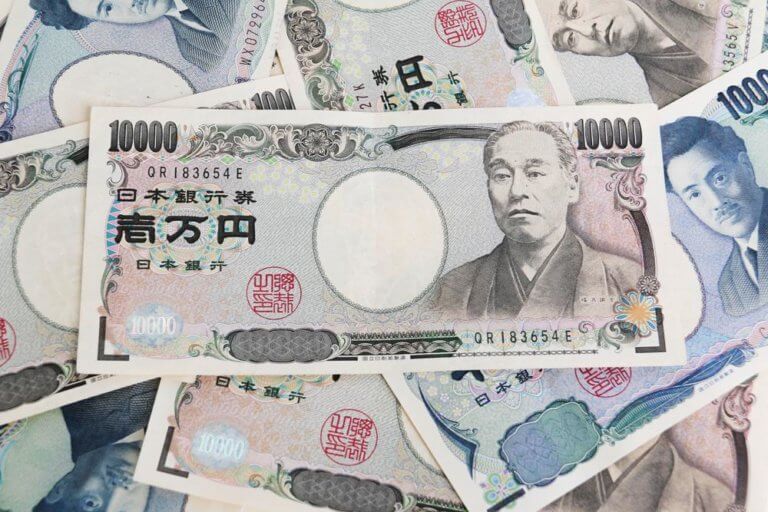 BoJ Purchases One-year Government Debts at Negative Yield