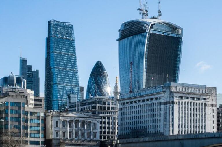 UK Economy to Grow by 2.9% in 2014