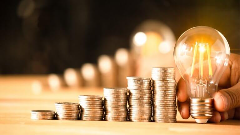 4 Smart Investments You Can Make in College