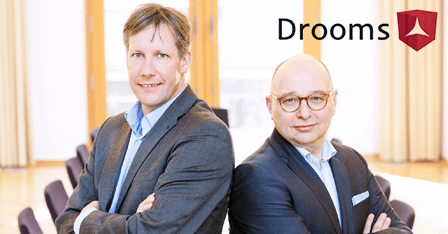 Artificial Intelligence is Empowering Financial Experts, Not Replacing Them